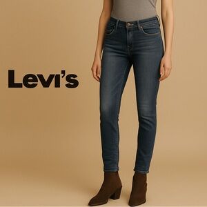 Levi's Women's Classic Blue Skinny Jeans Curve Size 30 X 32